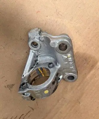 Peugeot 208 I Driveshaft support bearing bracket 9680276880