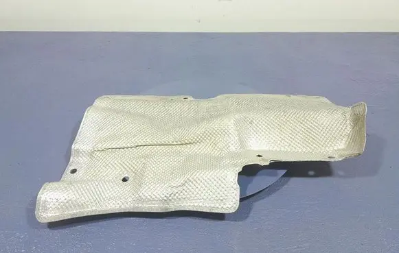 Audi Q7 4L Exhaust heat shield 4M0825691F