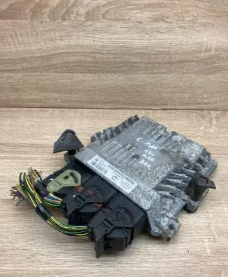 Ford C-MAX I Engine control unit/module ECU AV6112A650BLB S180133052C LXP1