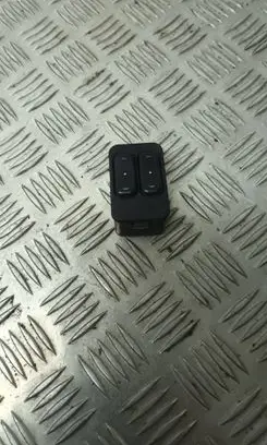 Opel Zafira A Electric window control switch 13363201 90561088 0605040918