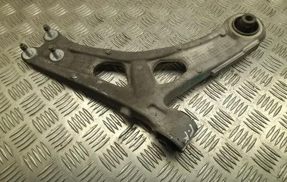 Front lower control arm/wishbone