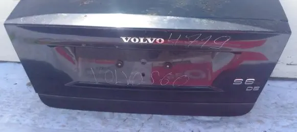 Volvo S60 Tailgate/trunk/boot lid melyna