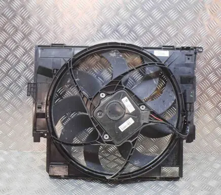 BMW 3 F30 F35 F31 Radiator cooling fan shroud 7640512 7608408