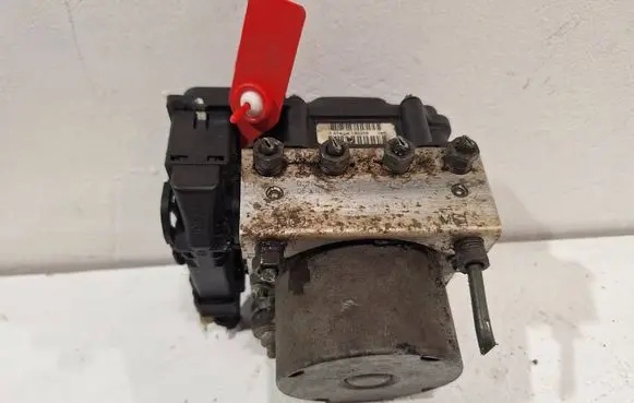 Peugeot 107 ABS Pump 0265231579