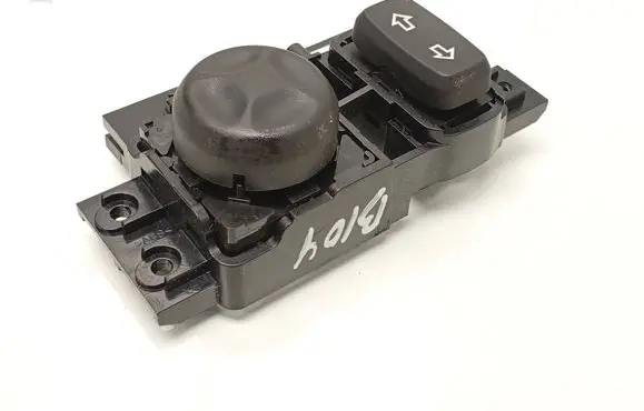 Opel Mokka X Seat control switch 13282592 84477509