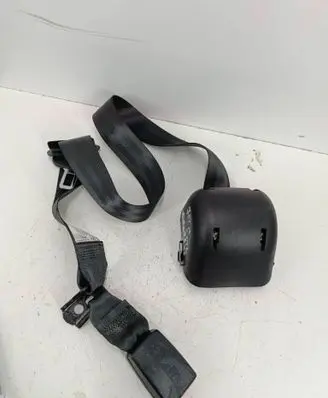 Volkswagen Jetta VI Middle seatbelt (rear) 5C6857807M WH53460D