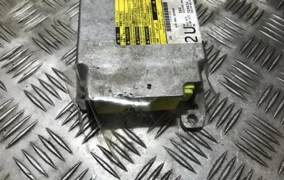 Toyota Avensis T250 Airbag control unit/module 8917005190 89170-05190