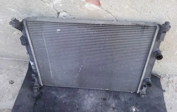 Coolant radiator