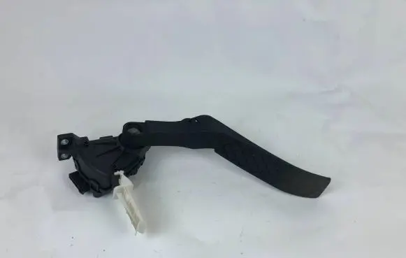 Audi Q7 4L Accelerator throttle pedal 7L0723507E 6PV00802626