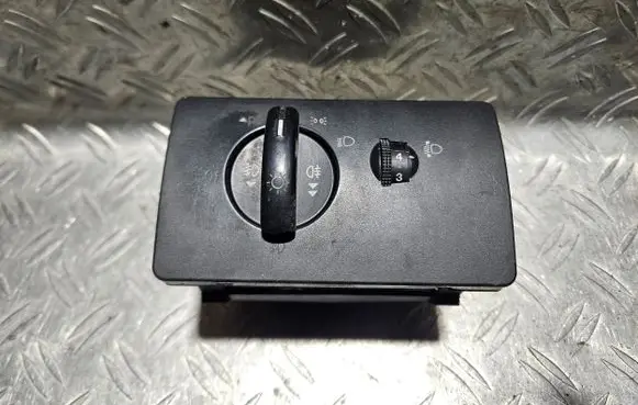 Ford Mondeo Mk III Light switch 1S7T13A024BB