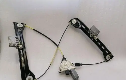 Mercedes-Benz S C217 Front door window regulator with motor A2177200446