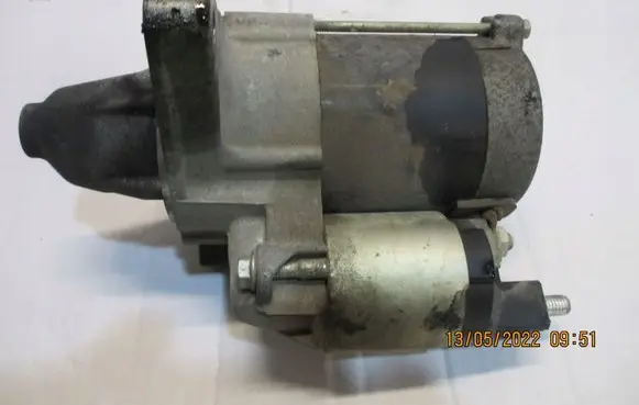 Toyota Yaris Starter motor 281000Q081