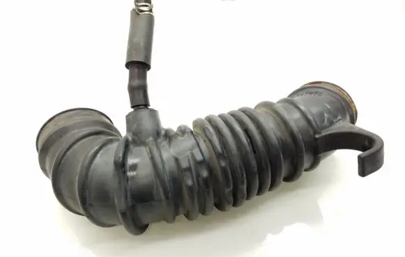 Mitsubishi Outlander Air intake duct part 1505A660