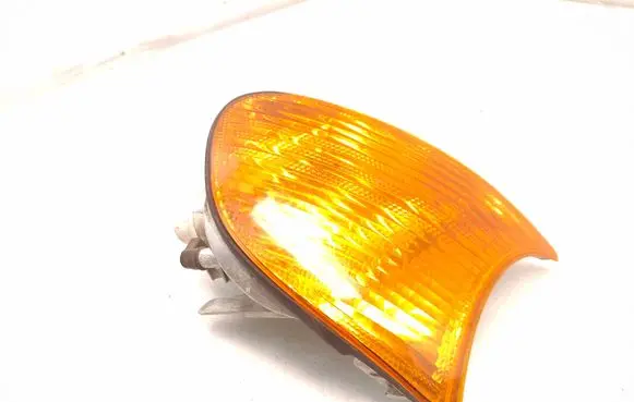 Front indicator light