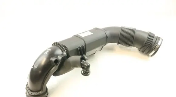 BMW 2 F44 Air intake hose/pipe 8675263 13718675263 10543512