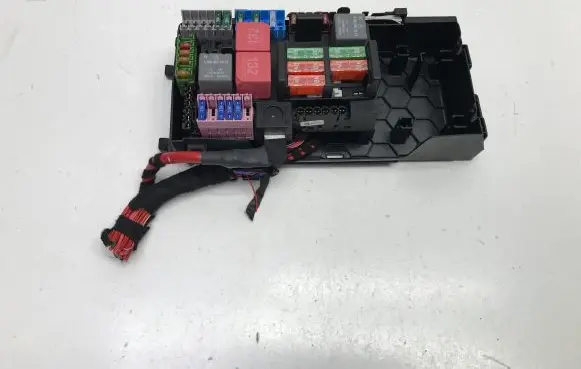 Mercedes-Benz EQC Fuse box set A1675454000