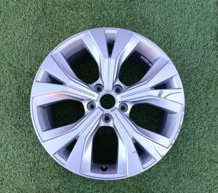 Seat Ateca R18 alloy rim 575601025AL