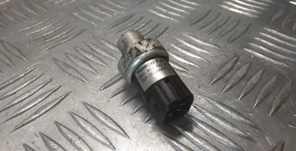 Audi A6 S6 C5 4B Air conditioning (A/C) pressure sensor 8D0959482B