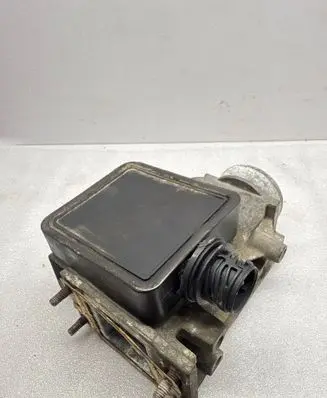 BMW 3 E36 Mass air flow meter 17346519 0280200204