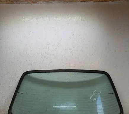 Mercedes-Benz W123 Rear windscreen/windshield window 43R001010 E00032 DOT25M211AS2