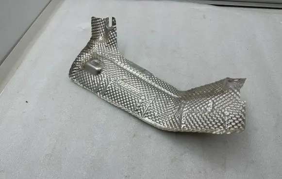 Ford Mustang VI Heat shield in engine bay FR3B63114A57AB