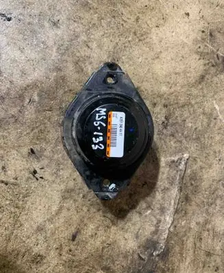 Mercedes-Benz ML W164 Engine mount bracket A2512404417