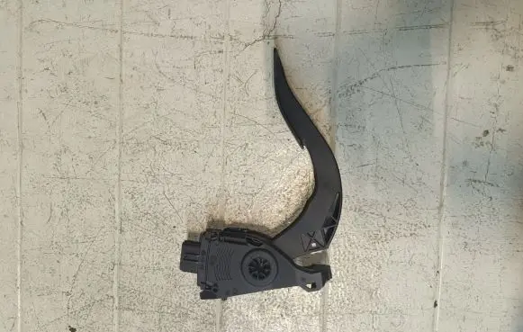Audi A5 8T 8F Accelerator throttle pedal 8K1723523