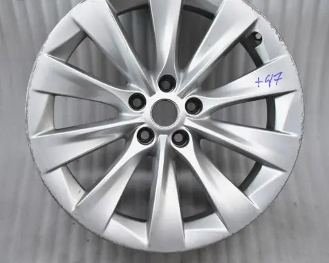 Tesla Model X R20 alloy rim 