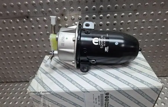 Fiat 500X Fuel filter housing S26340564 52011024