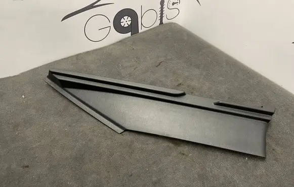 Tesla Model S (C) pillar trim 101033900D