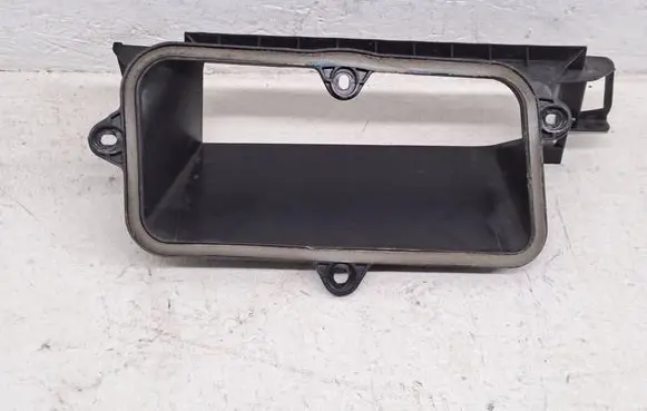 Mercedes-Benz C W205 Other engine bay part A2058306402