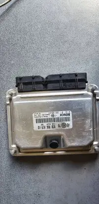 Volkswagen PASSAT B5.5 Engine control unit/module 038906019KD 0281011205