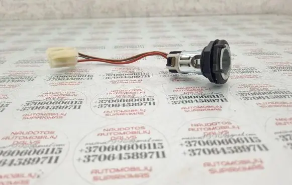 Volkswagen Touareg I 12 V Socket (rear) 