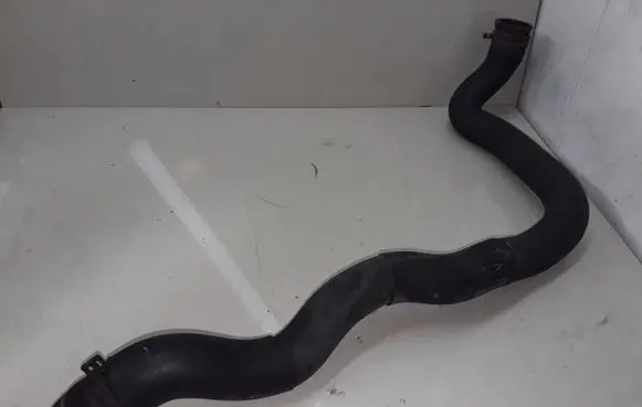 Volkswagen Golf V Engine coolant pipe/hose 111545T1