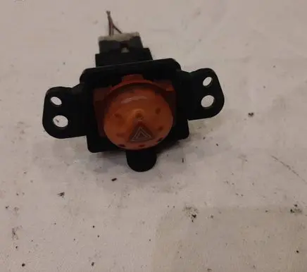 Nissan Almera Tino Hazard light switch 06016