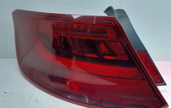 Rear/tail lights