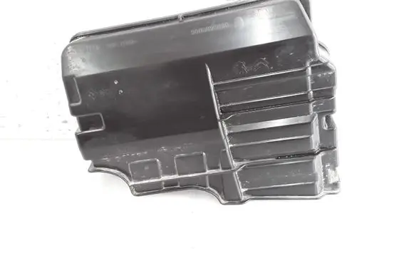 Peugeot 308 Other engine bay part 9806896880