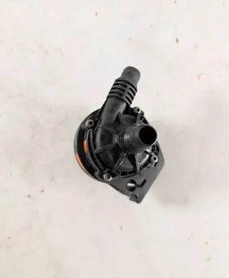BMW 7 G70 Electric auxiliary coolant/water pump 5A1C883