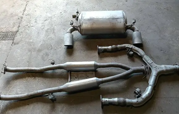 Infiniti G37 Muffler/silencer BH212974