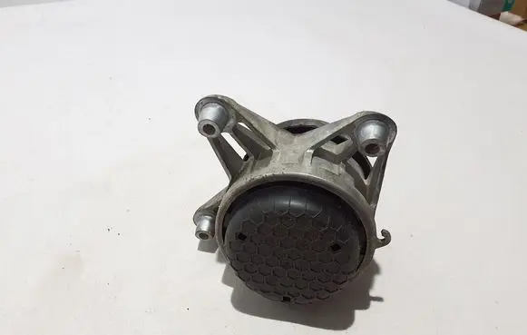 Mercedes-Benz GLS X167 Engine mount bracket A1672405400