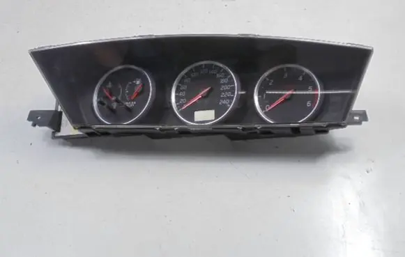 Nissan Primera Speedometer (instrument cluster) AU880