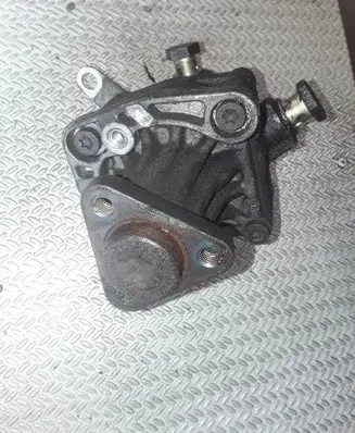 BMW 5 E34 Power steering pump 681955236
