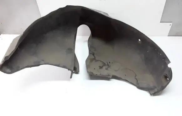 Audi A4 S4 B5 8D Rear arch fender liner splash guards 8D0810172
