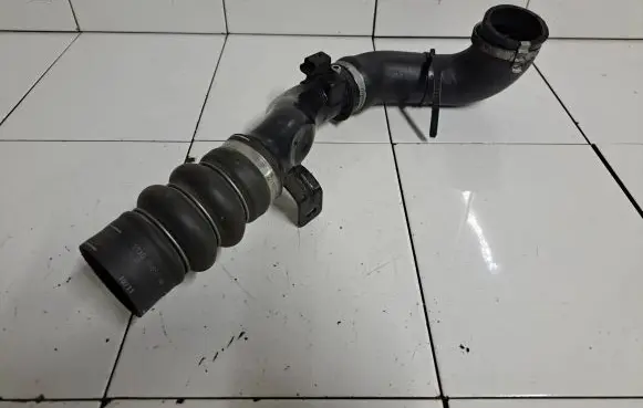 Ford Transit - Tourneo Connect Intercooler hose/pipe 2T1Q6N650AB