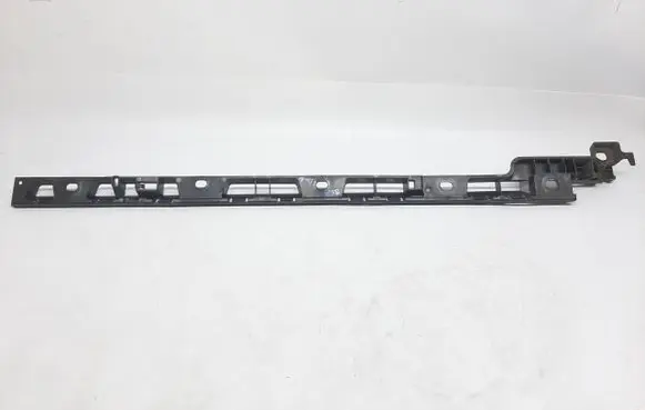 Porsche Macan (95B) Front bumper mounting bracket 95B853558C