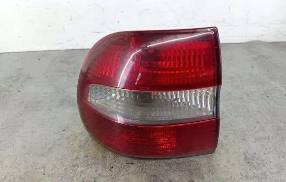 Volvo S40, V40 Rear/tail lights 30887333
