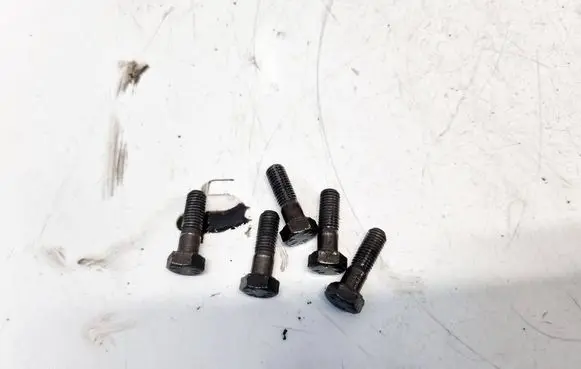 Opel Corsa D Nuts/bolts 