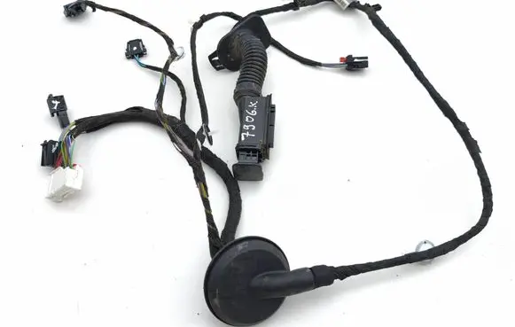 Audi A3 8Y Rear door wiring loom 8Y0971687F