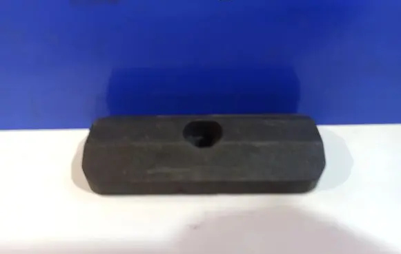 Battery bracket