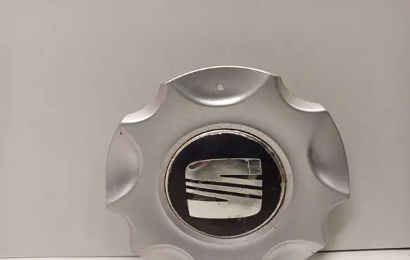 Seat Leon (1M) Original wheel cap 7M7601149E 7M7601149B